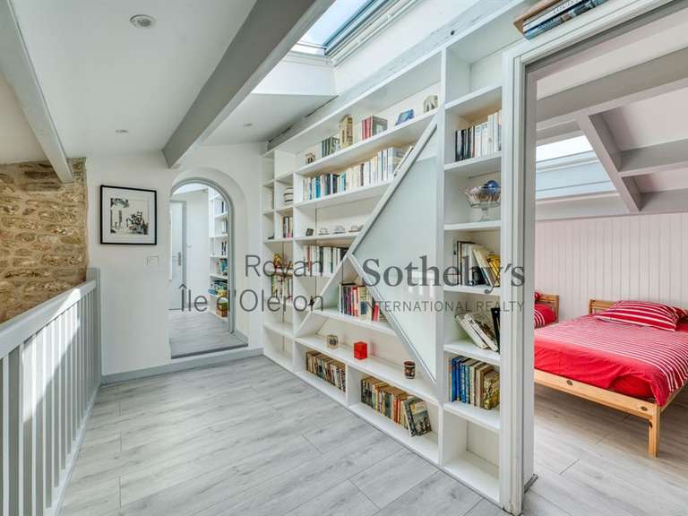 Maison Saint-Pierre-d'Oléron - 5 chambres - 160m²