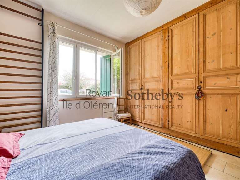 Maison Saint-Pierre-d'Oléron - 6 chambres - 175m²