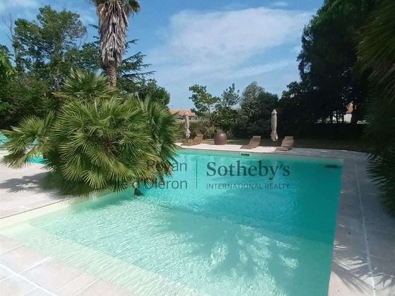House Saint-Pierre-d'Oléron - 7 bedrooms - 480m²