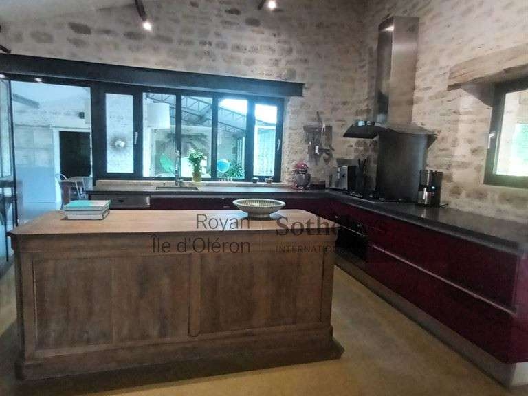 House Saint-Pierre-d'Oléron - 7 bedrooms - 480m²