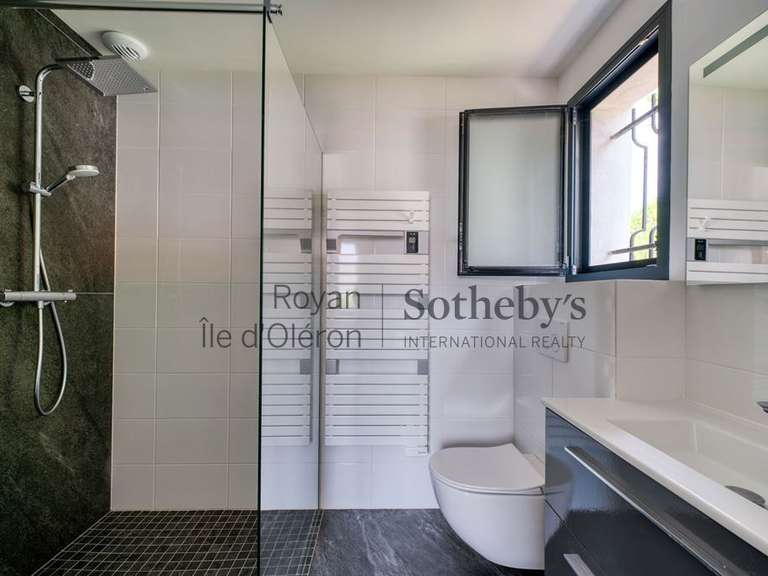 Maison Saint-Pierre-d'Oléron - 5 chambres - 143m²