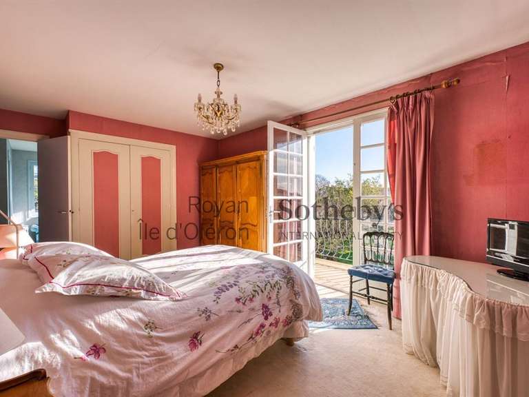 Maison Saint-Pierre-d'Oléron - 5 chambres - 189m²