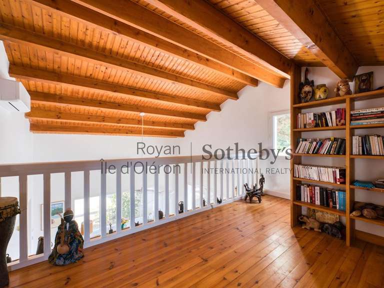 Maison Saint-Pierre-d'Oléron - 7 chambres - 238m²