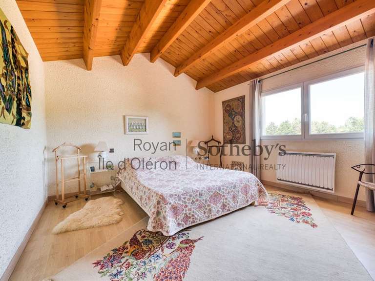 Maison Saint-Pierre-d'Oléron - 7 chambres - 238m²