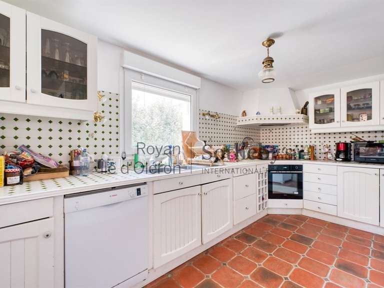 Maison Saint-Pierre-d'Oléron - 7 chambres - 238m²