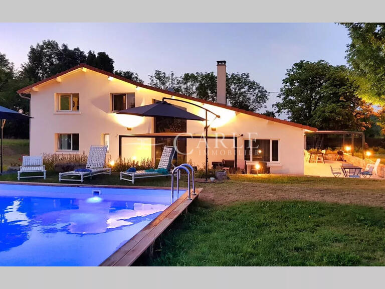 Property Saint-Pierre-de-Chandieu - 6 bedrooms - 285m²
