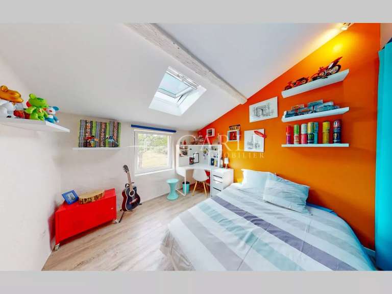 Propriété Saint-Pierre-de-Chandieu - 6 chambres - 335m²