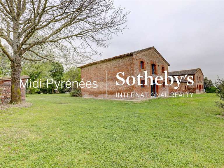 Maison Saint-Pierre-de-Lages - 7 chambres - 512m²