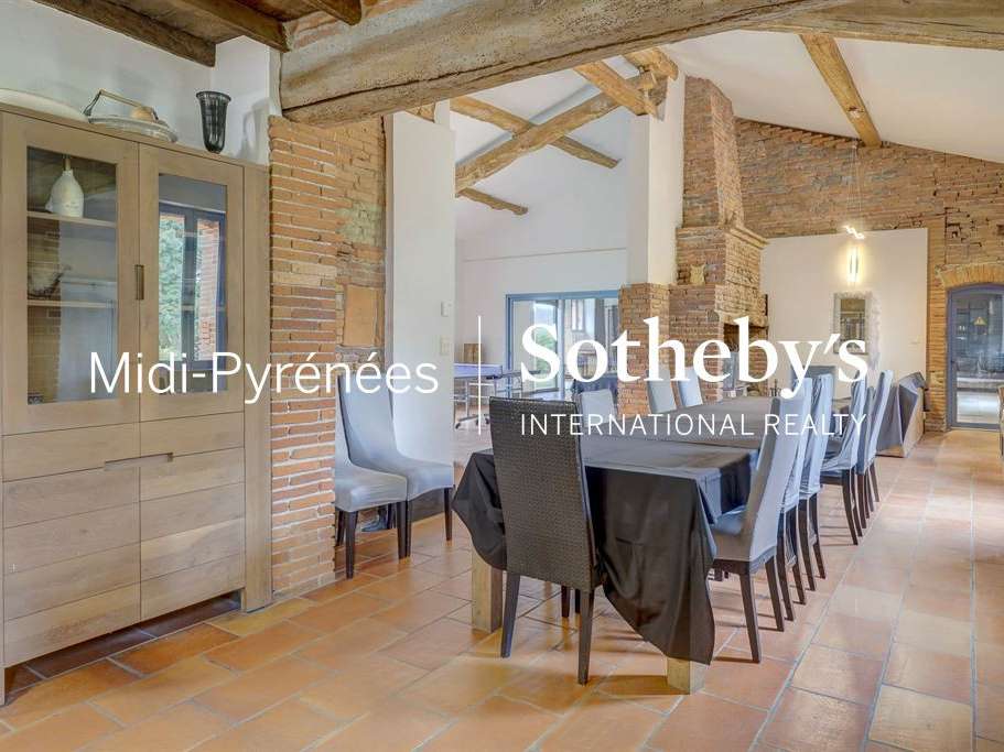 Maison Saint-Pierre-de-Lages