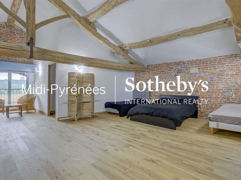 Maison Saint-Pierre-de-Lages - 7 chambres - 512m²