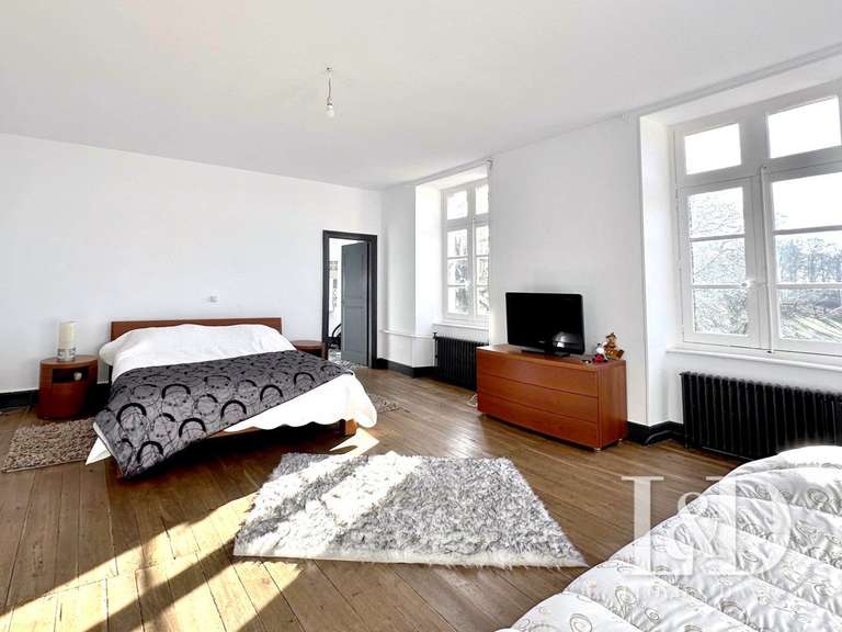 Château Saint-Pierre-de-Trivisy - 14 chambres - 660m²