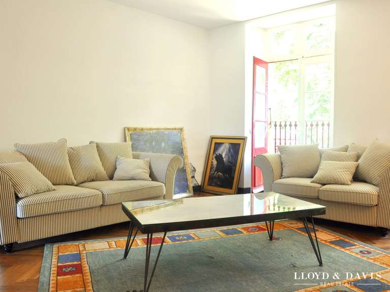 Château Saint-Pierre-de-Trivisy - 14 chambres - 660m²