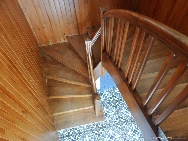 Maison Saint-Pierre-de-Trivisy - 14 chambres - 660m²