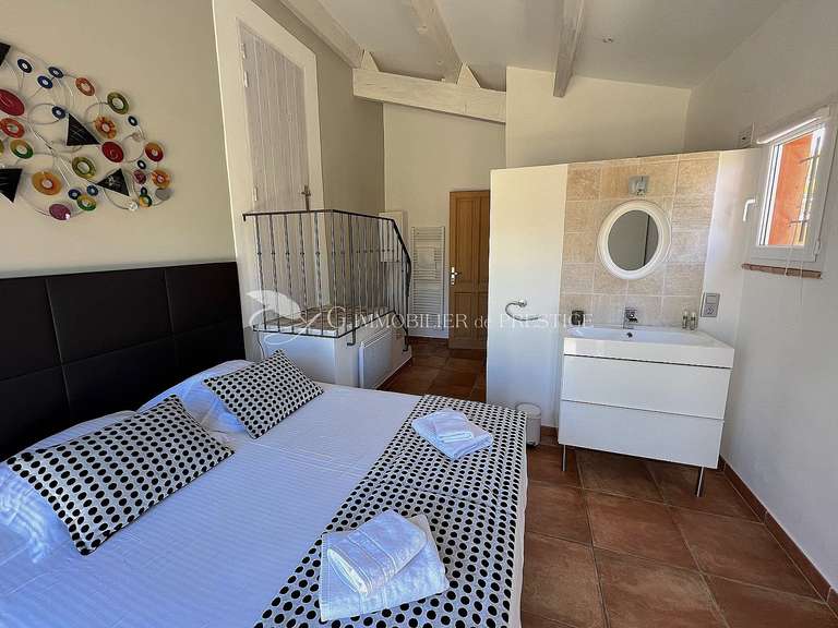 Maison Saint-Pierre-de-Vassols - 4 chambres - 170m²