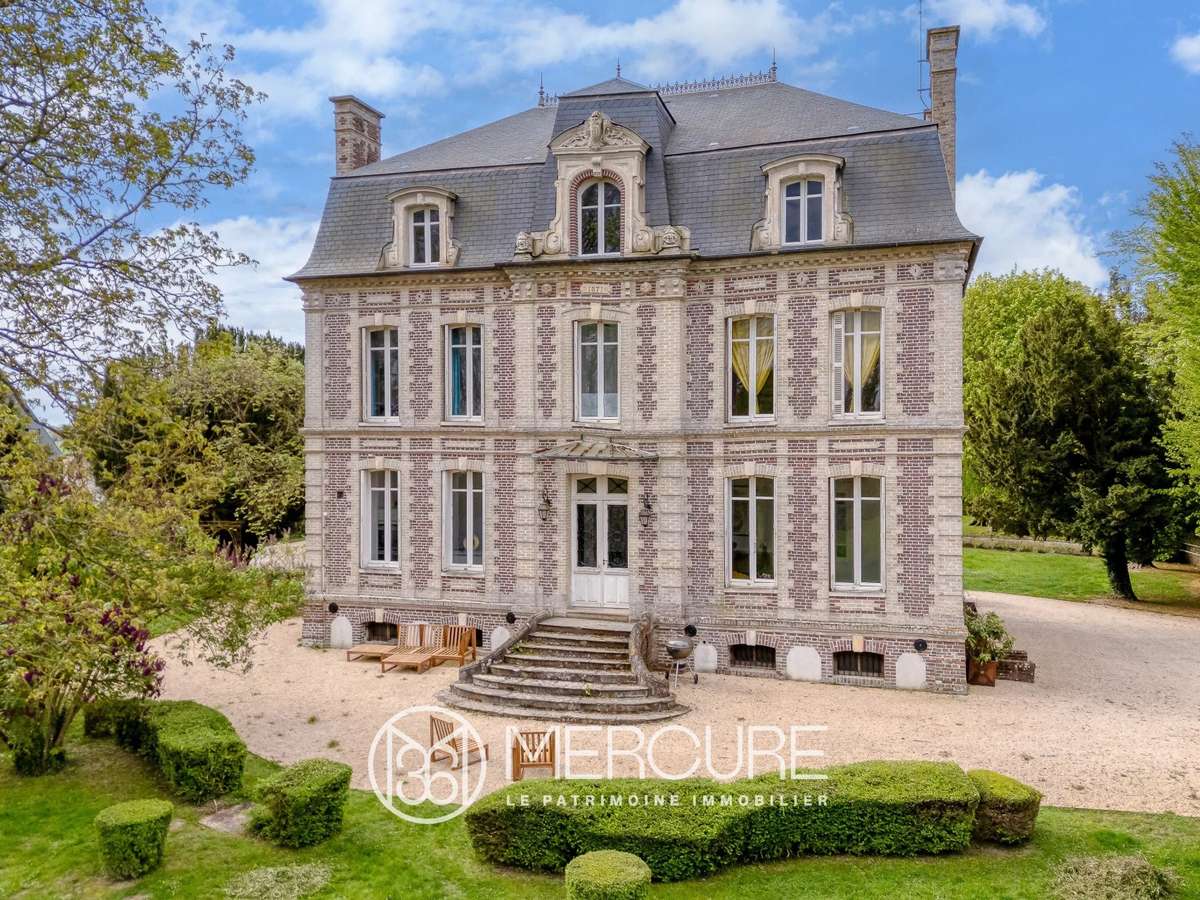 Manor Saint-Pierre-des-Ifs