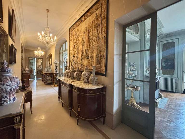 Château Saint-Pierre-du-Vauvray - 11 chambres - 900m²