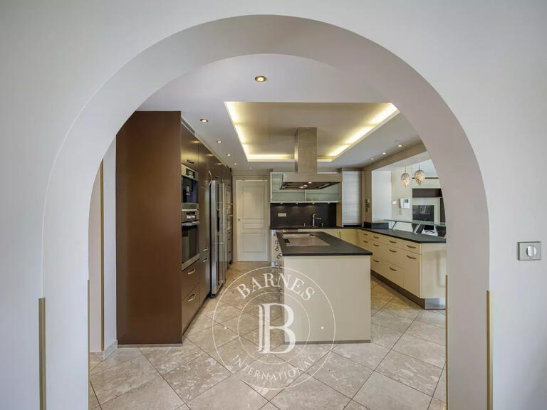 Maison Saint-Pierre-en-Faucigny - 4 chambres - 249m²