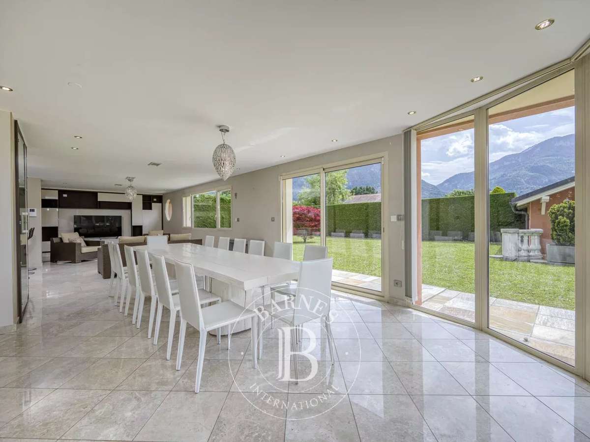 Maison Saint-Pierre-en-Faucigny