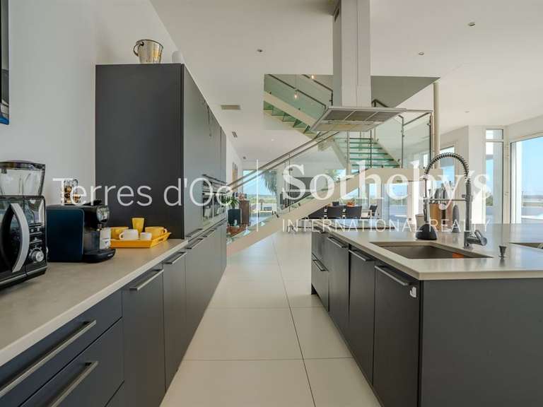 Maison Saint-pierre-la-mer - 4 chambres - 372m²