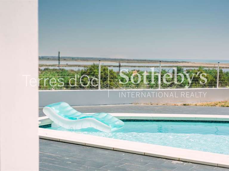 Maison Saint-pierre-la-mer - 4 chambres - 372m²