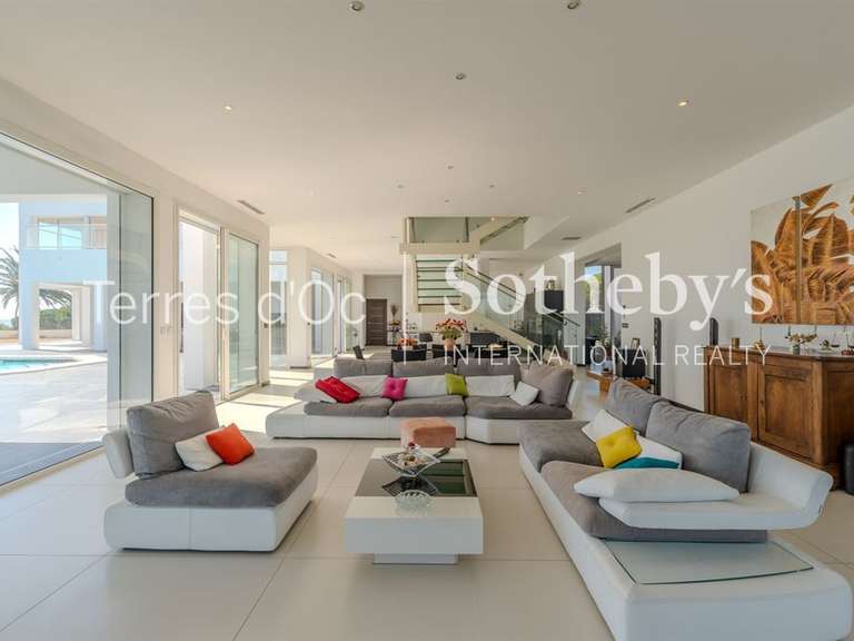 Maison Saint-pierre-la-mer - 4 chambres - 372m²