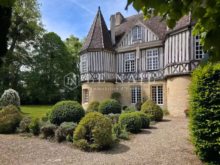 Manoir Saint-Pierre-sur-Dives - 3 chambres - 250m²