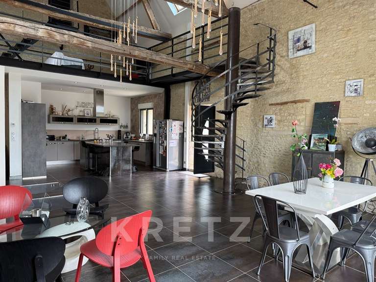 Propriété Saint-Pierre-sur-Dives - 4 chambres - 285m²