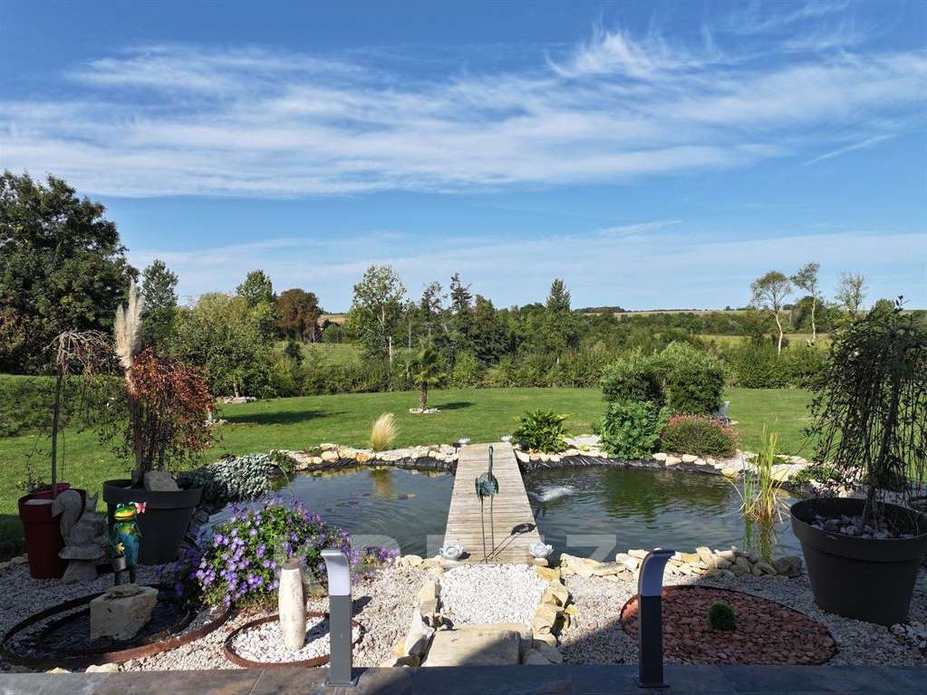 Property Saint-Pierre-sur-Dives