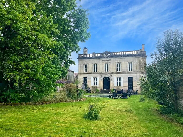 Maison Saint-Porchaire - 6 chambres - 365m²