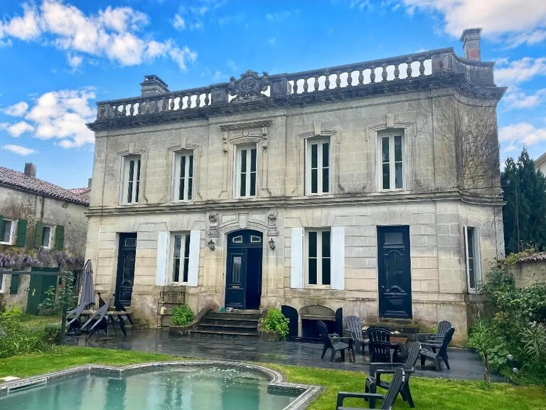 Maison Saint-Porchaire - 6 chambres - 365m²