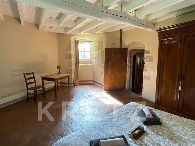 Castle Saint-Pourçain-sur-Sioule - 9 bedrooms - 460m²