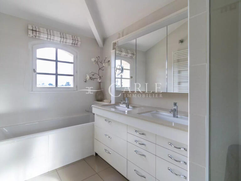 Villa Saint-Priest - 4 bedrooms - 425m²