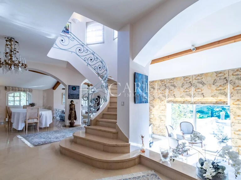Villa Saint-Priest - 4 bedrooms - 425m²
