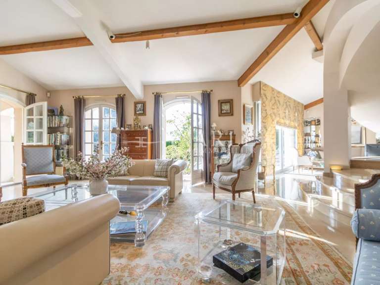 Villa Saint-Priest - 4 chambres - 425m²