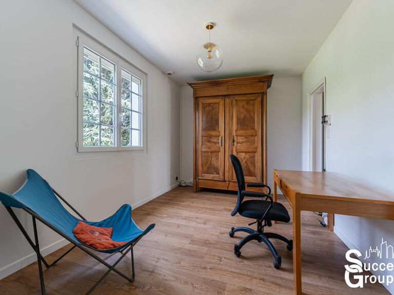 Villa Saint-Priest - 5 bedrooms - 332m²