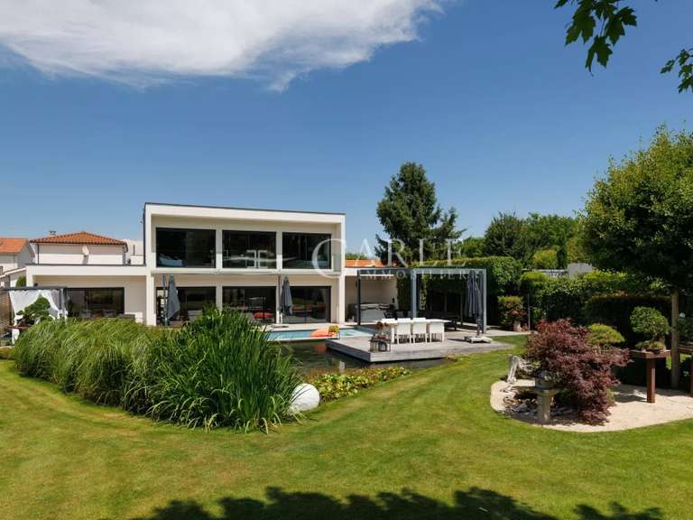 Villa Saint-Priest - 4 chambres - 209m²