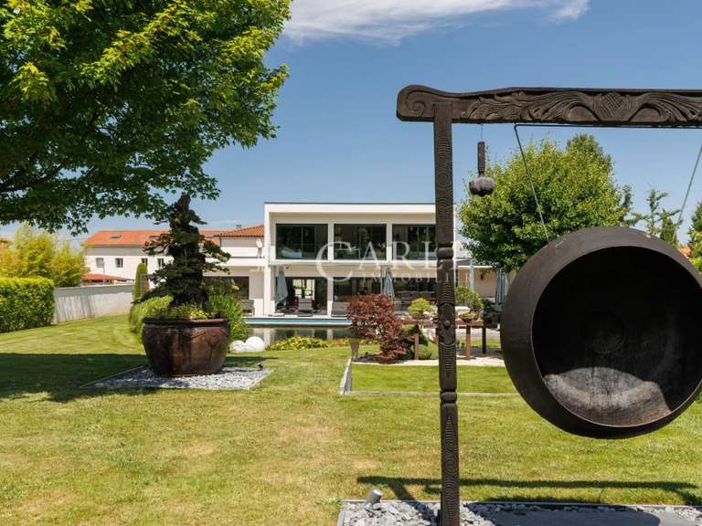 Villa Saint-Priest - 4 chambres - 209m²
