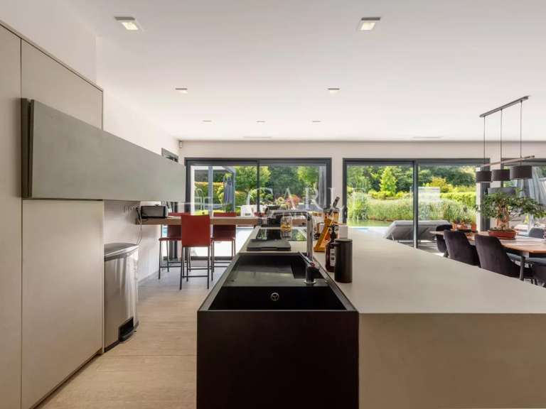 Villa Saint-Priest - 4 chambres - 209m²