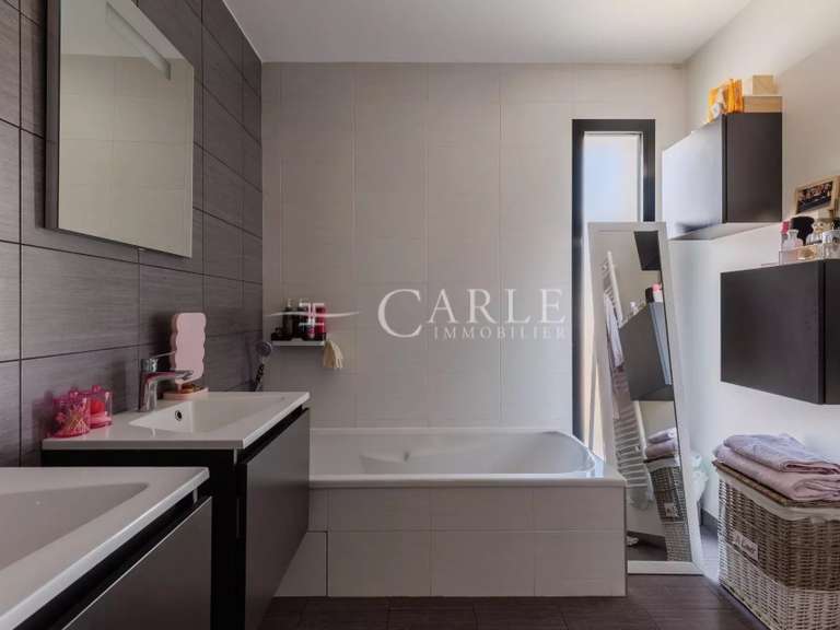 Villa Saint-Priest - 4 chambres - 209m²