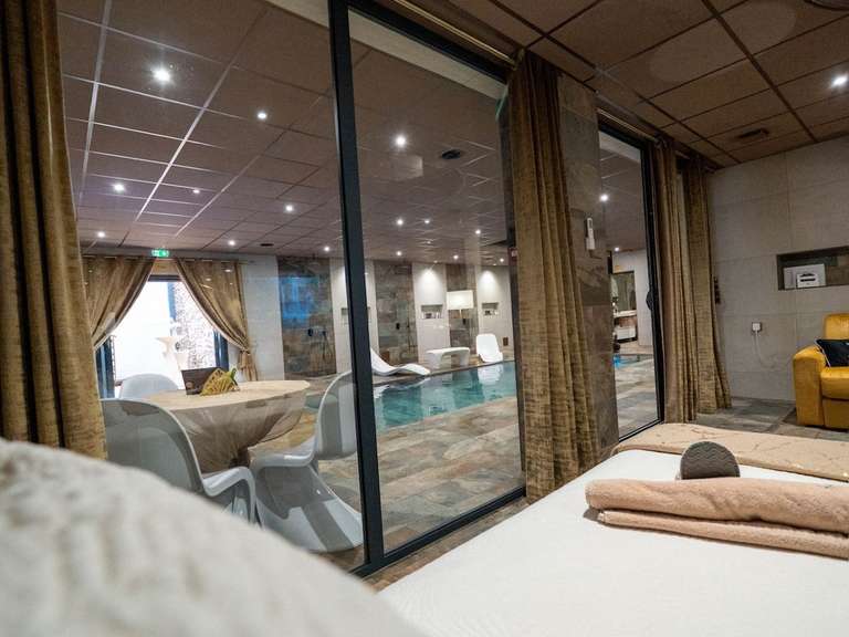 Appartement Saint-Priest-en-Jarez - 5 chambres - 350m²