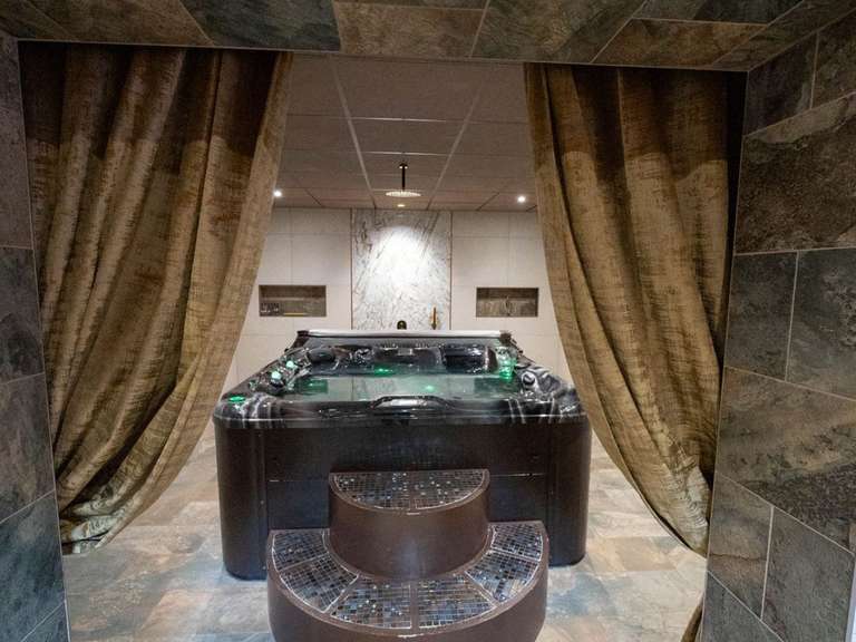 Appartement Saint-Priest-en-Jarez - 5 chambres - 350m²