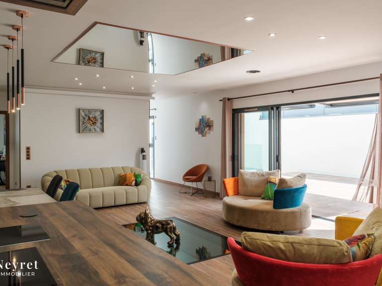 Appartement Saint-Priest-en-Jarez - 5 chambres - 350m²