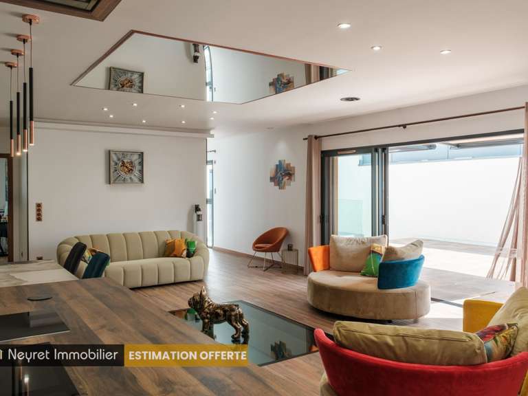 Appartement Saint-Priest-en-Jarez - 4 chambres - 150m²