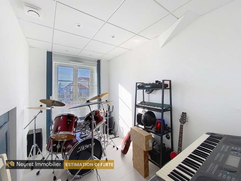 Maison Saint-Priest-en-Jarez - 6 chambres - 320m²