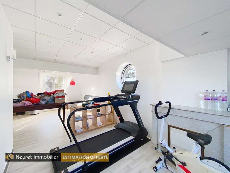 Maison Saint-Priest-en-Jarez - 6 chambres - 320m²