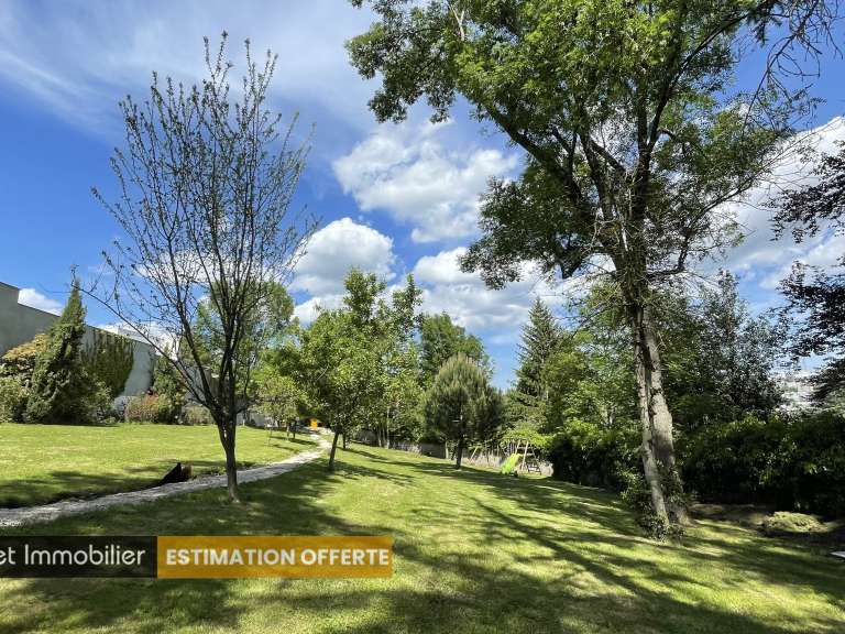 Maison Saint-Priest-en-Jarez - 6 chambres - 320m²