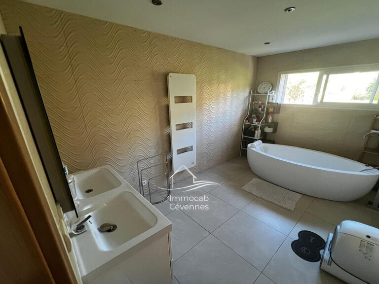 Villa Saint-Privat-des-Vieux - 5 chambres - 290m²