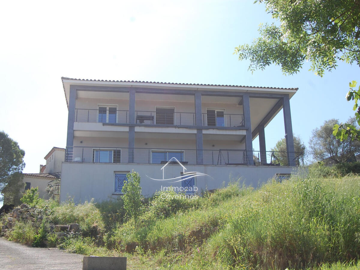 Villa Saint-Privat-des-Vieux