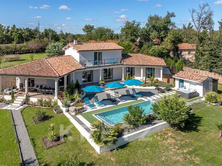 House Saint Privat en Périgord - 5 bedrooms - 240m²