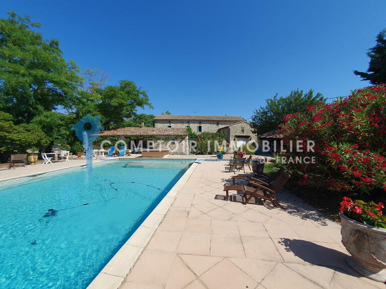 House Saint-Quentin-la-Poterie - 5 bedrooms - 300m²